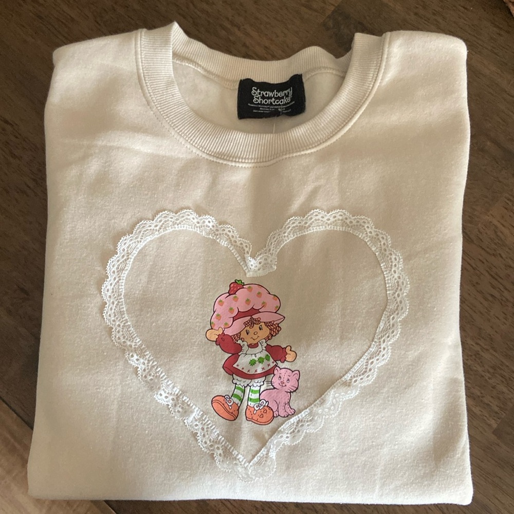 Cream Sweatshirt